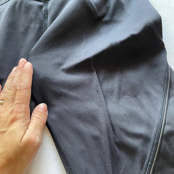 Women’s / Teen’s Athleta Black Leggings size M - Picture 4 of 9